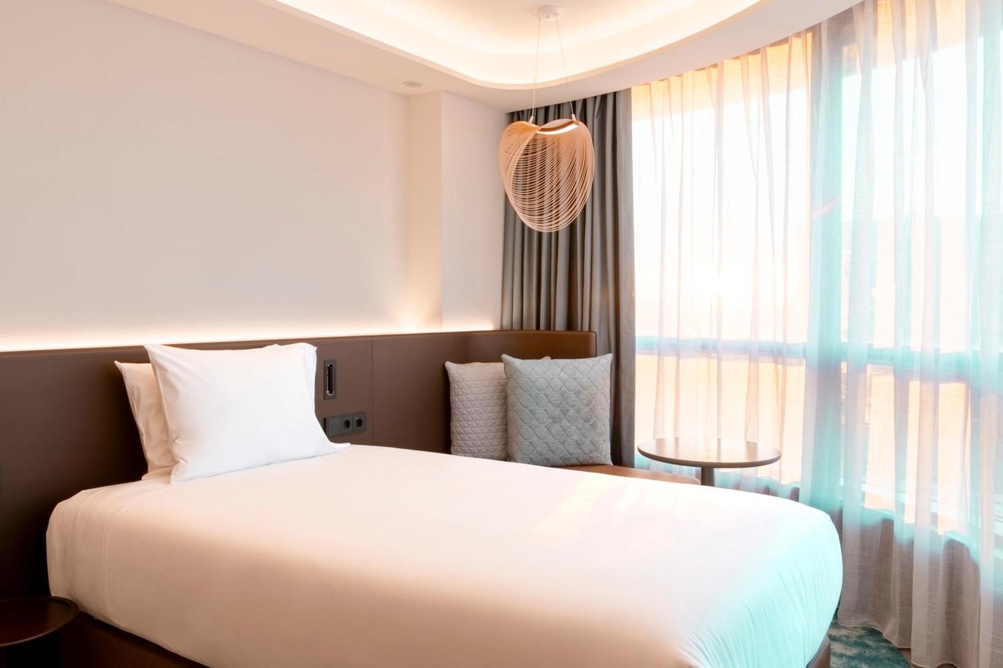 Labtwentytwo Barcelona, A Tribute Portfolio Hotel By Marriott Esterno foto
