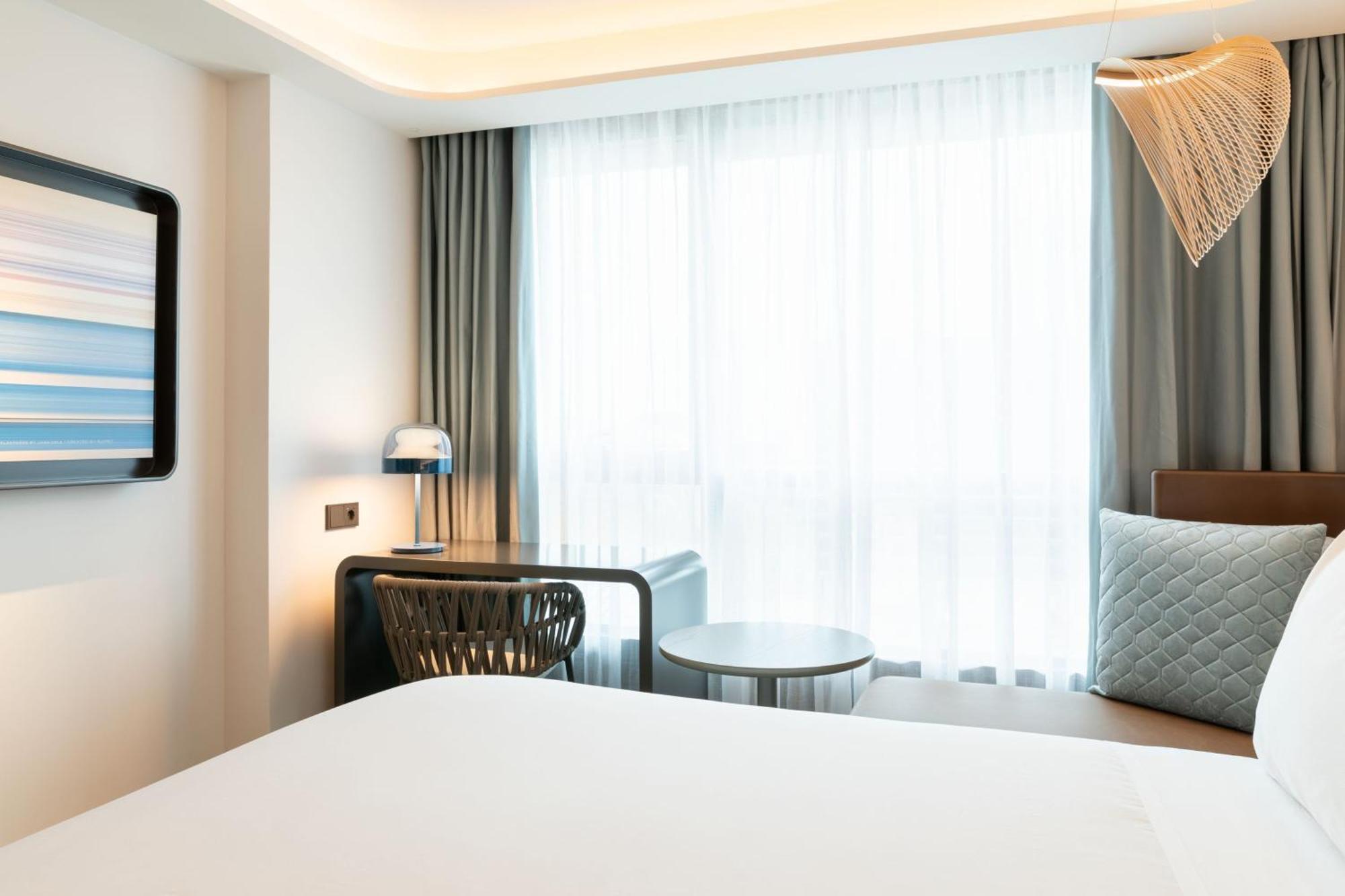Labtwentytwo Barcelona, A Tribute Portfolio Hotel By Marriott Esterno foto