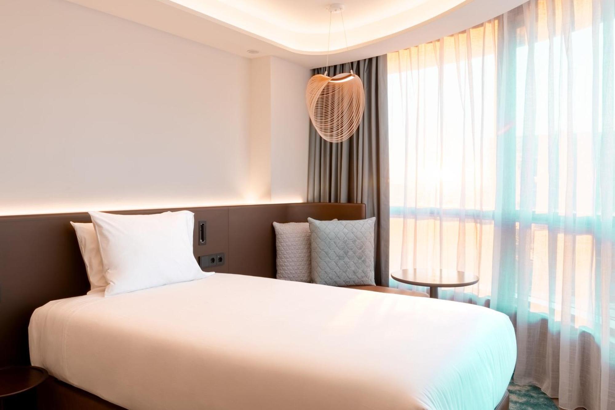 Labtwentytwo Barcelona, A Tribute Portfolio Hotel By Marriott Esterno foto