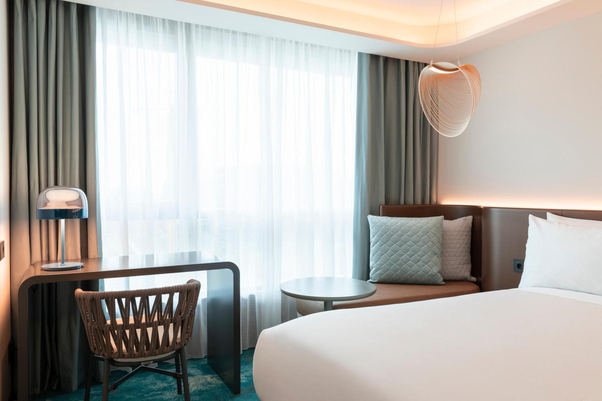 Labtwentytwo Barcelona, A Tribute Portfolio Hotel By Marriott Esterno foto